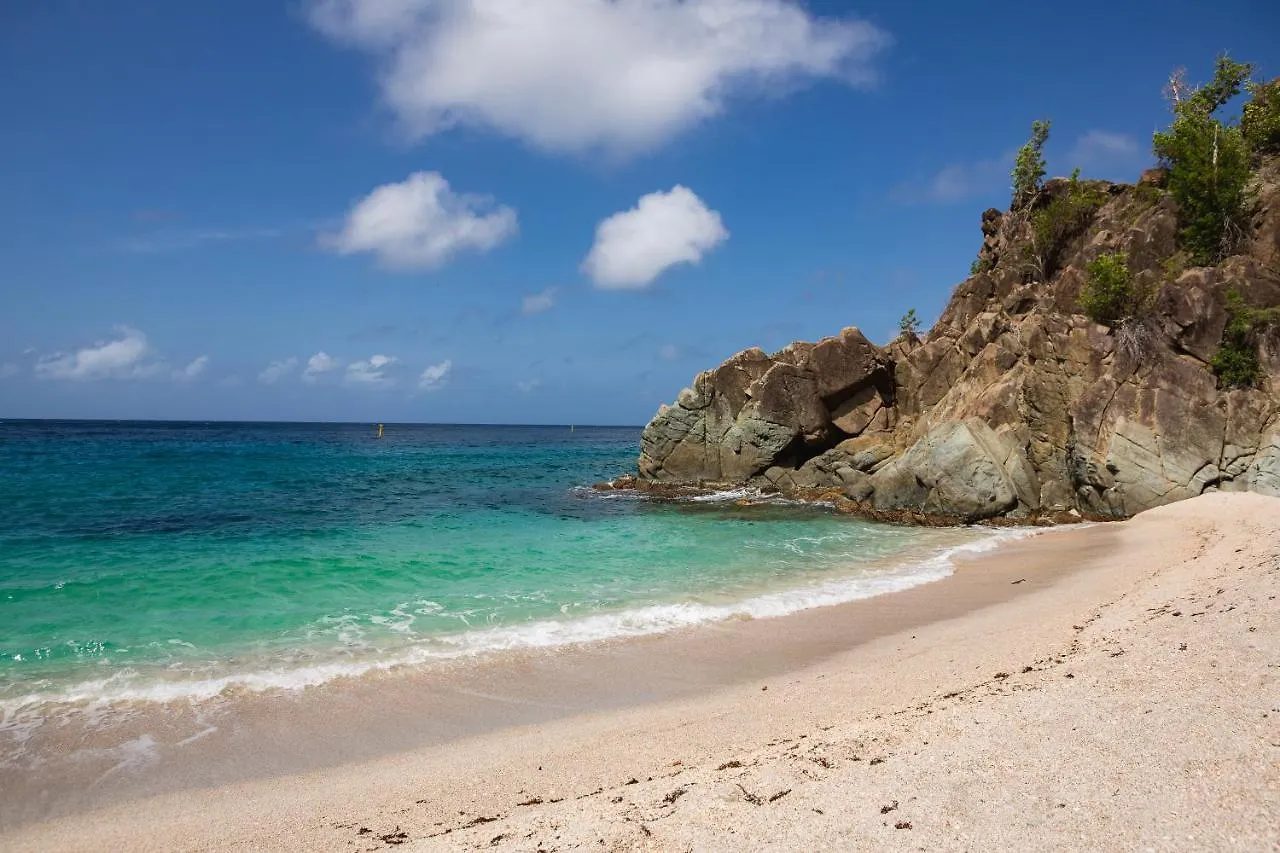Hotel Barriere Le Carl Gustaf St Barth グスタビア 5*,